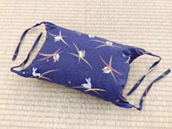 くくり枕(坊主枕)